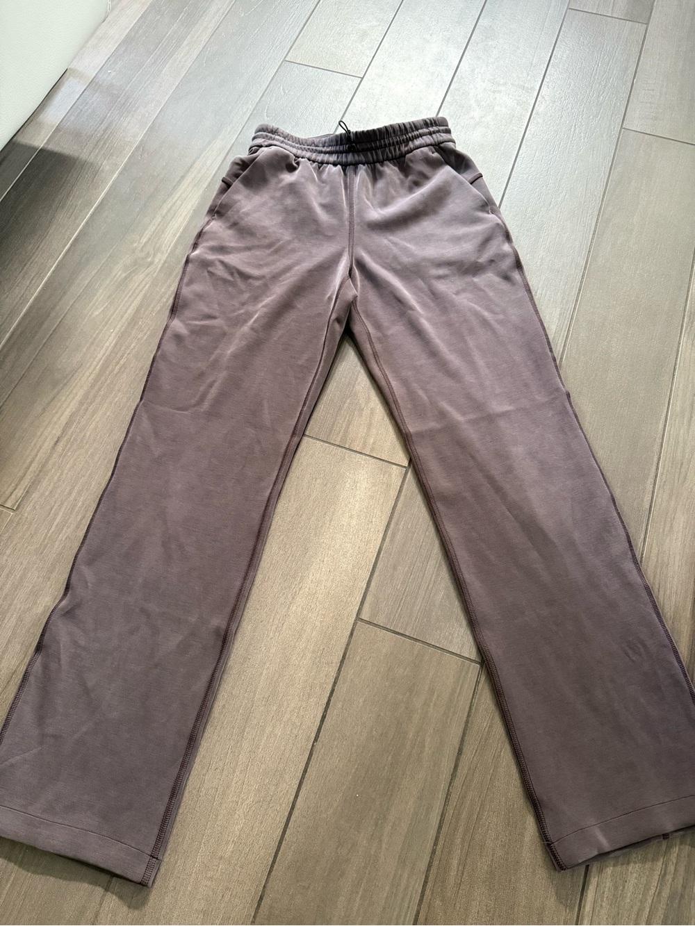 Women’s lululemon brown very soft pants size 4